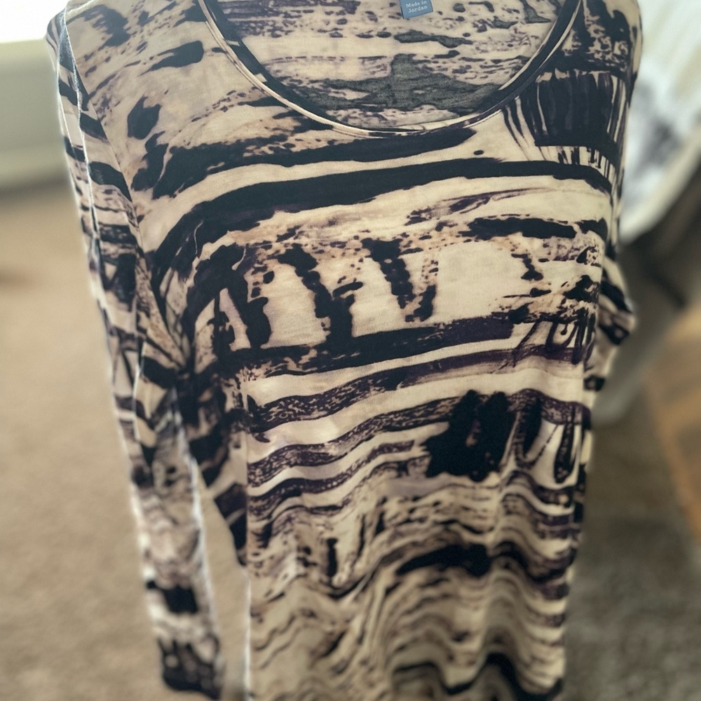 Lightweight long sleeve top - C1008 - Picture 3 of 6